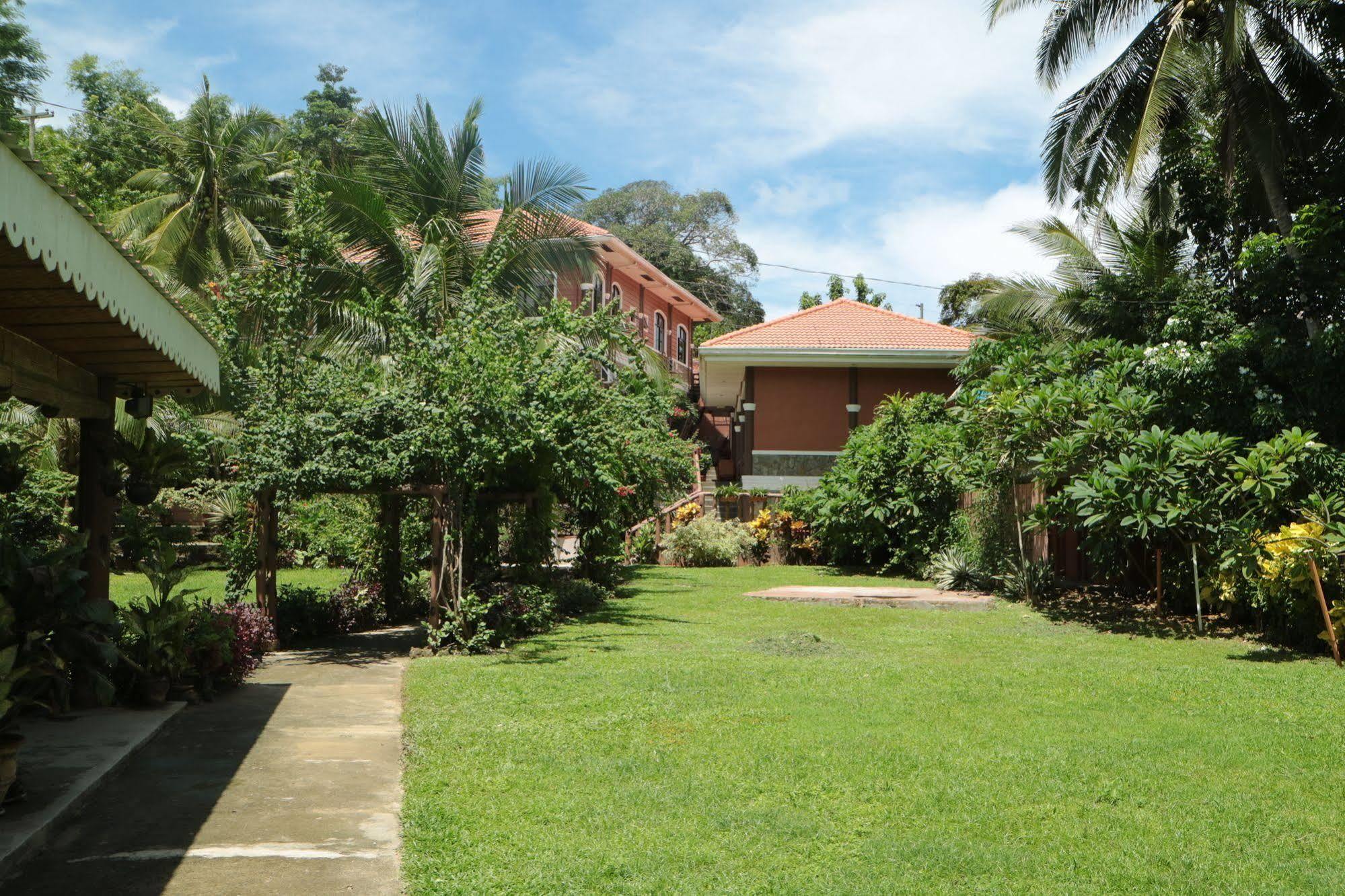 Jannah Glycel Beach House Guimaras Exterior foto